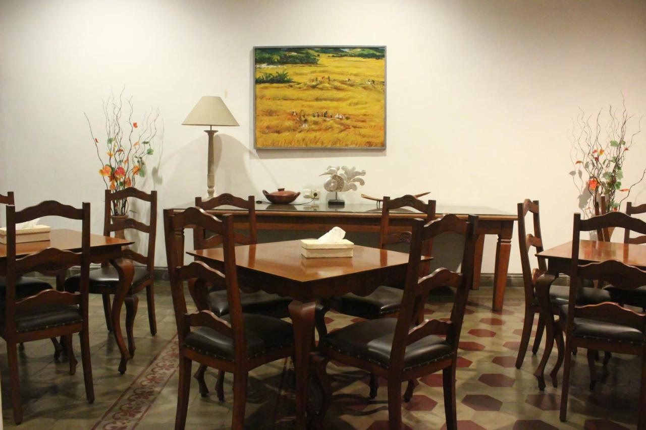 Hotel Graha Kinasih Kotabaru Γιογκιακάρτα Εξωτερικό φωτογραφία