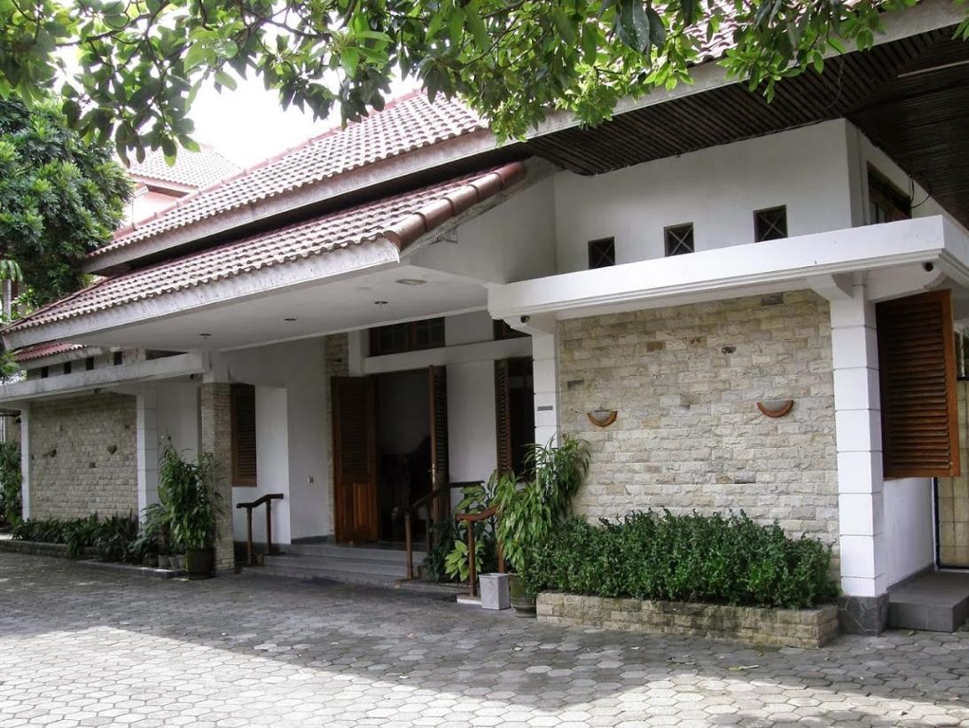 Hotel Graha Kinasih Kotabaru Γιογκιακάρτα Εξωτερικό φωτογραφία